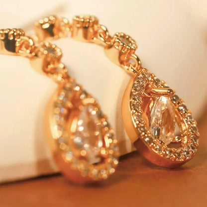 925 silver, luxury teardrop jewellery set with synthetic zirconia, perfect gift for girlfriends, mums, family - great for birthd
